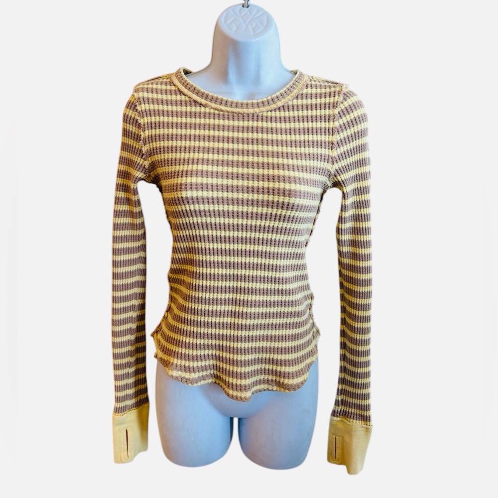 We The Free Pretty Little Thermal Long Sleeve Top Size Small Yellow Brown - Picture 5 of 13